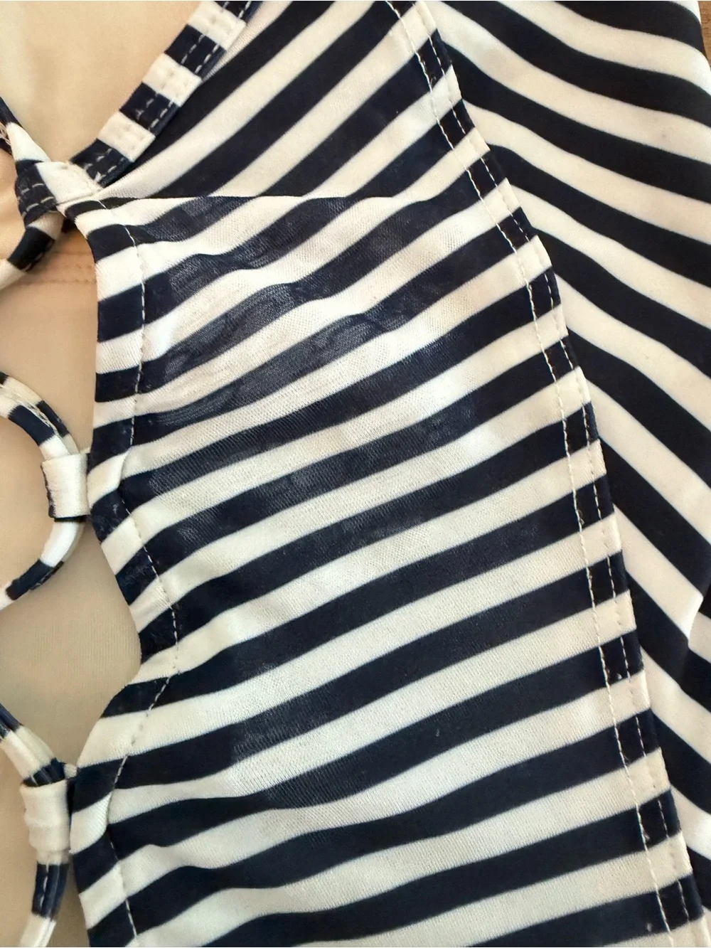 Albion The Weekender One-Piece - SIZE SMALL - Picture 11 of 12
